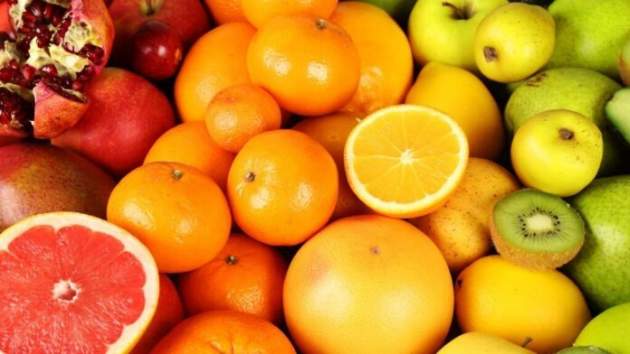 Названы продукты, помогающие легче пережить резкие изменения погоды