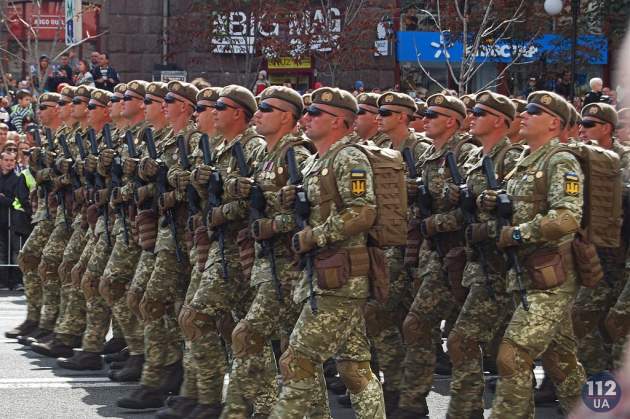 Кравчук жестко высказался об отмене парада в Украине