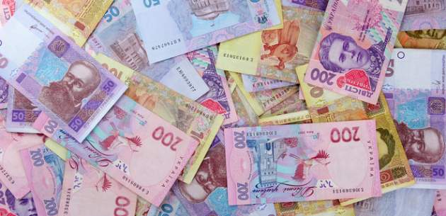 Украинские банки снижают ставки по валютным депозитам