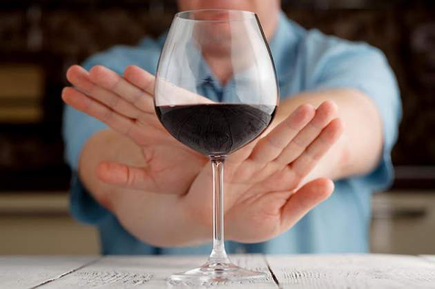 Девять признаков полной непереносимости алкоголя