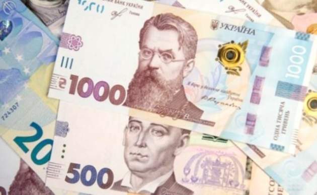 Как изменилась «минималка» и доходы украинцев за три года