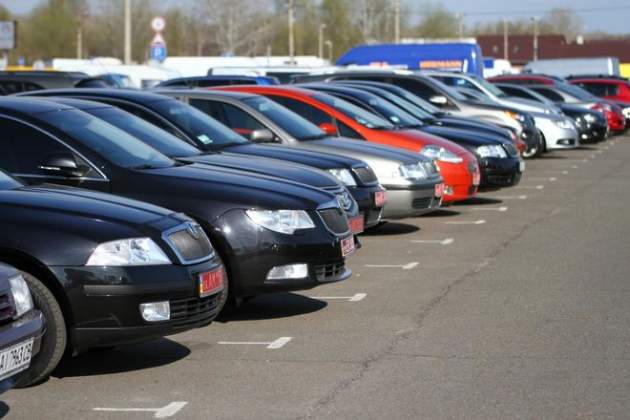 Импорт автомобилей в Украину резко вырос