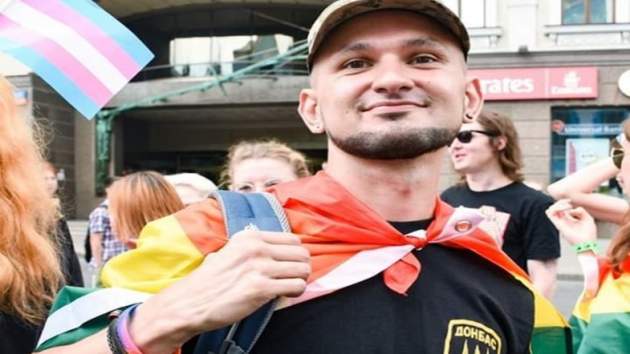 В Киеве на поминках сослуживец избил АТОшника-гея: подробности