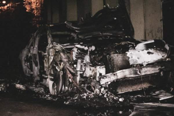 В центре Киева сожгли машину "сына Гонтаревой". Фото
