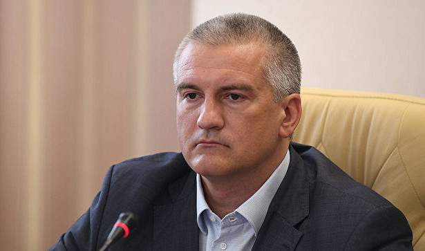 Аксенов пригласил Зеленского в оккупированный Крым