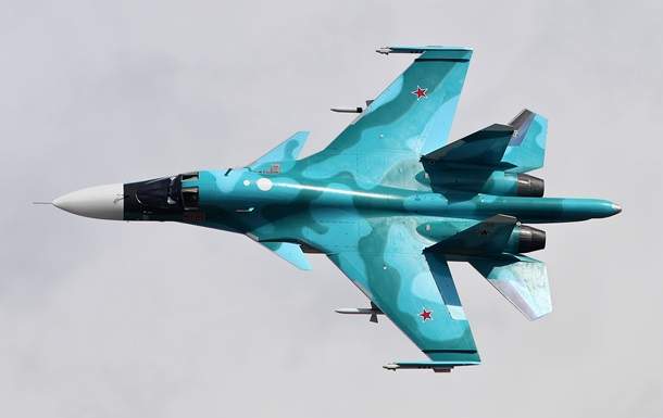 В небе столкнулись истребители Су-34