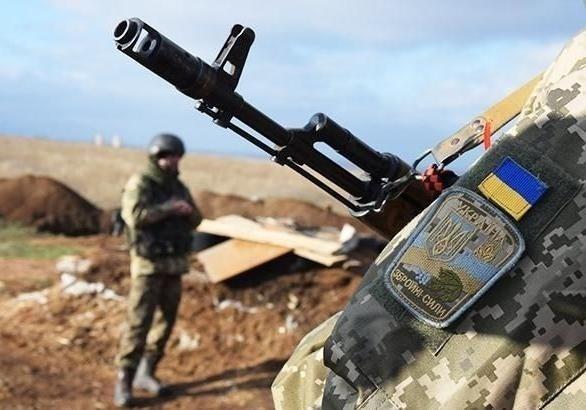 Украина приступила к отводу войск на Луганщине - СМИ