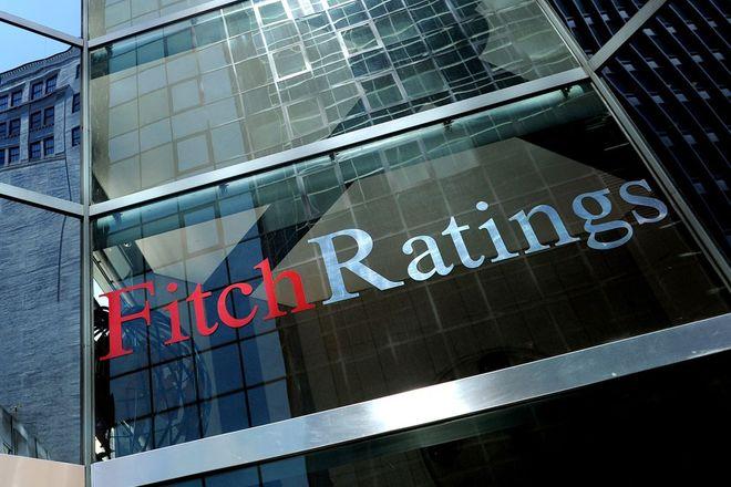 Fitch повысило кредитный рейтинг Украины
