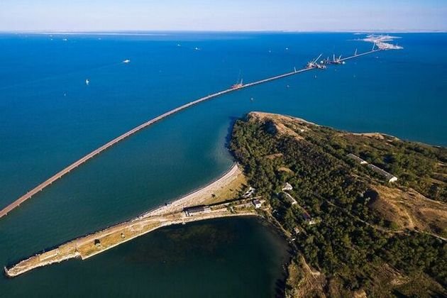Крымский мост россиянам не нужен: военный о практическом предназначение сооружения
