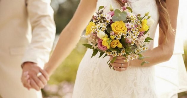 23-килограммовое платье невесты: известная украинка сыграла пышную свадьбу