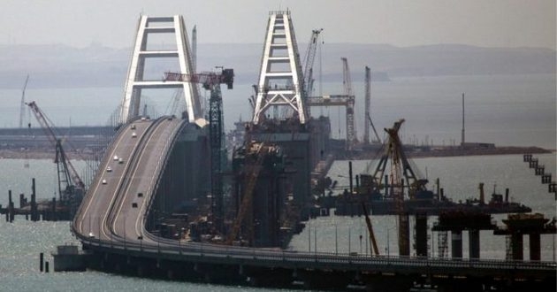 Конструкторы Крымского моста допустили грубую ошибку: все рухнет