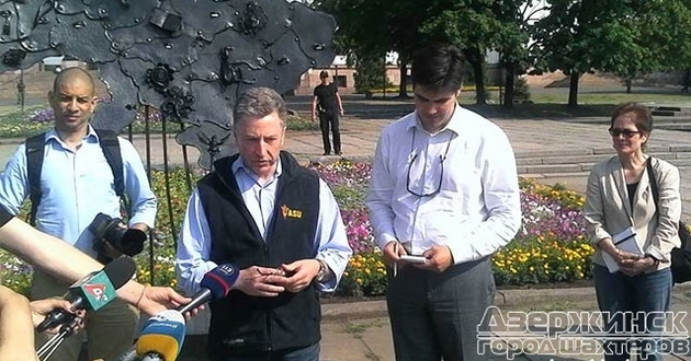 Волкер подал в отставку: причины и последствия для Донбасса