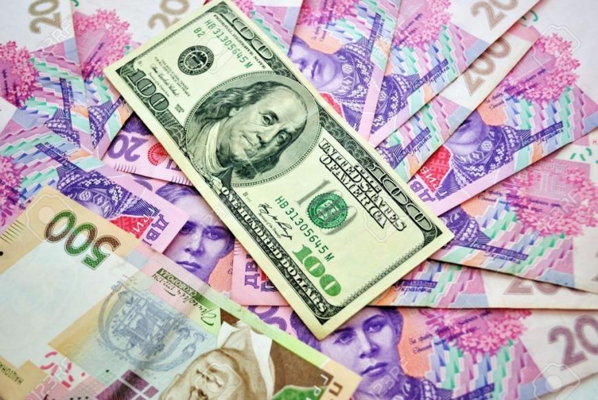 Что будет с долларом в Украине: экономист озвучил два сценария