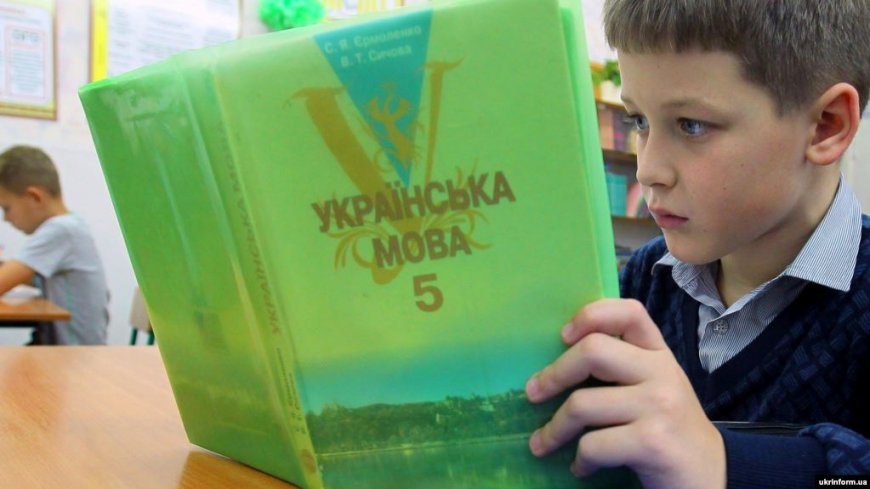 В Крыму начали изучать украинский язык в школах