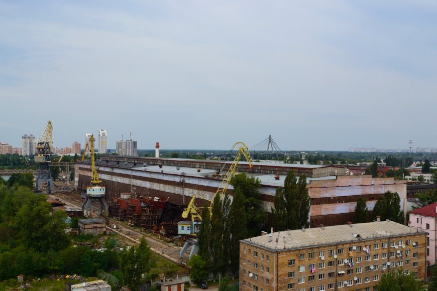 Портнов заявил об аресте «завода Порошенко»