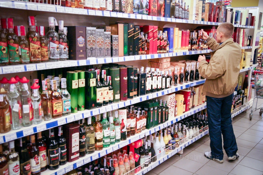 Правила продажи алкоголя в магазинах изменят