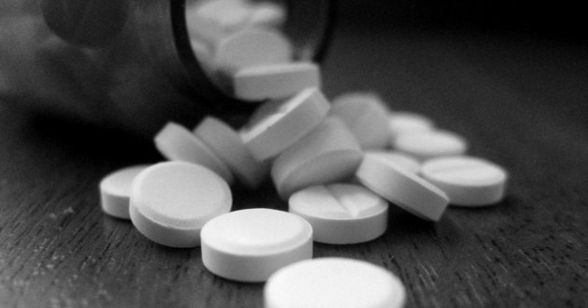 Таблетки, раствор для инъекций и дезсредство: в Украине запретили сразу три популярных препарата