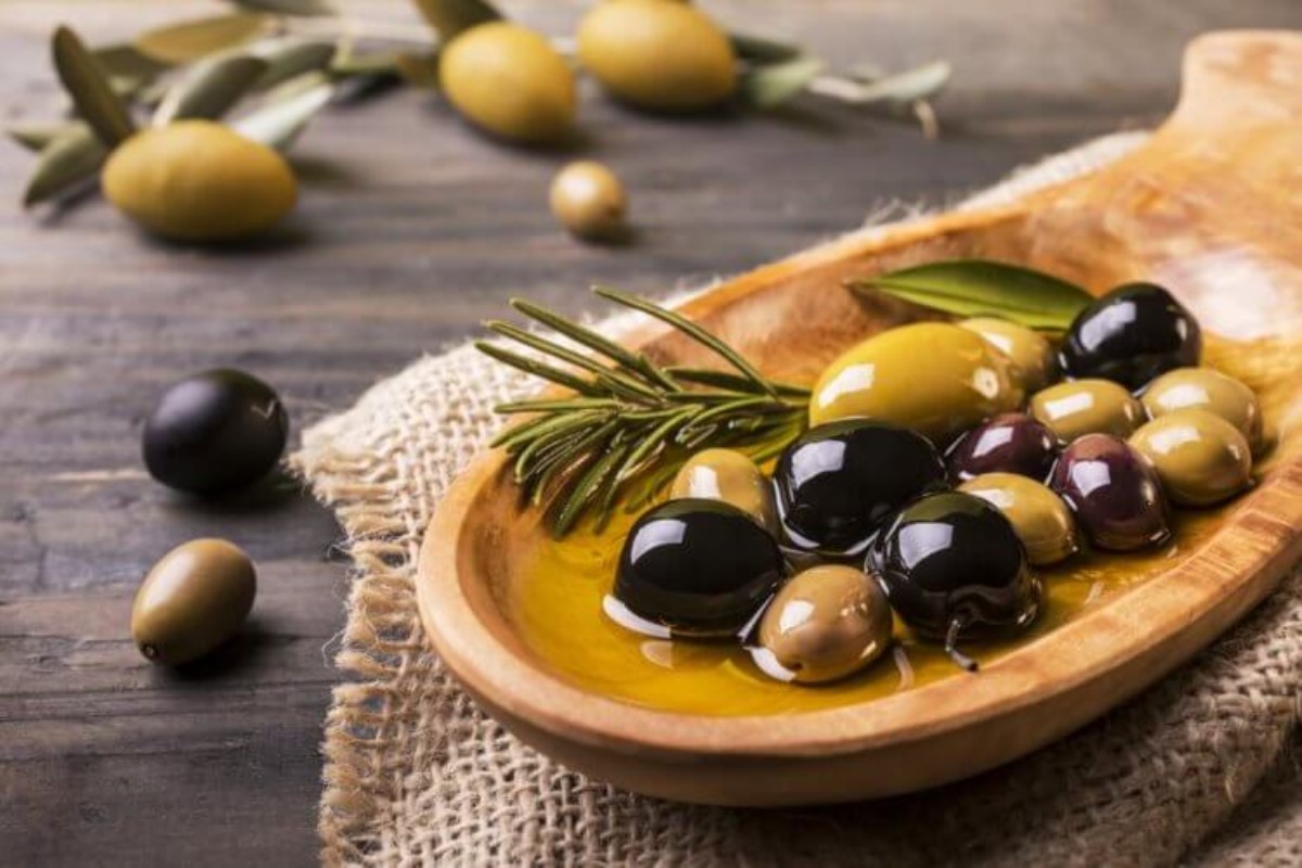 "Все хорошо в меру": Кому опасно есть оливки