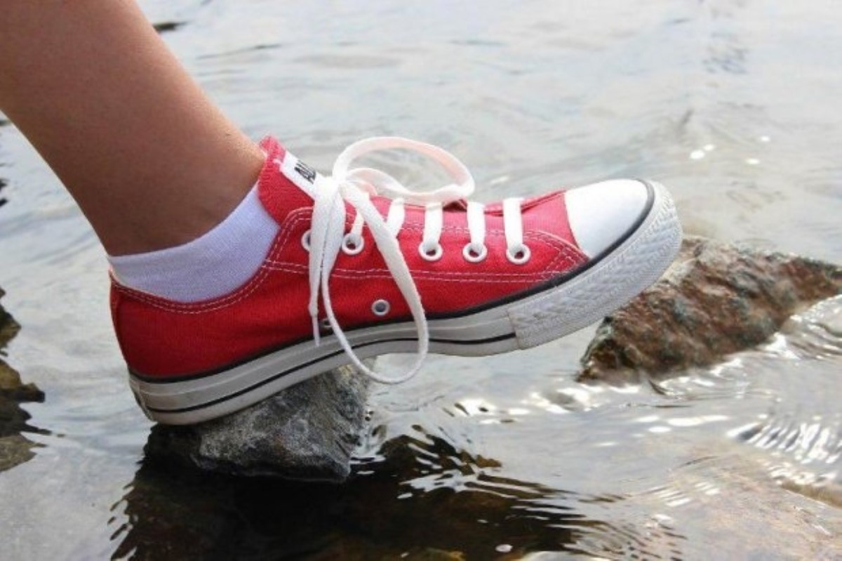 «Кроссовки Иисуса»: создана обувь, в которой ходят по воде