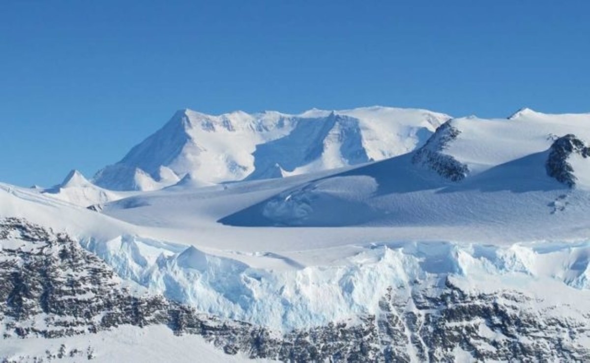 Появились новые данные о базе Гитлера в Антарктиде