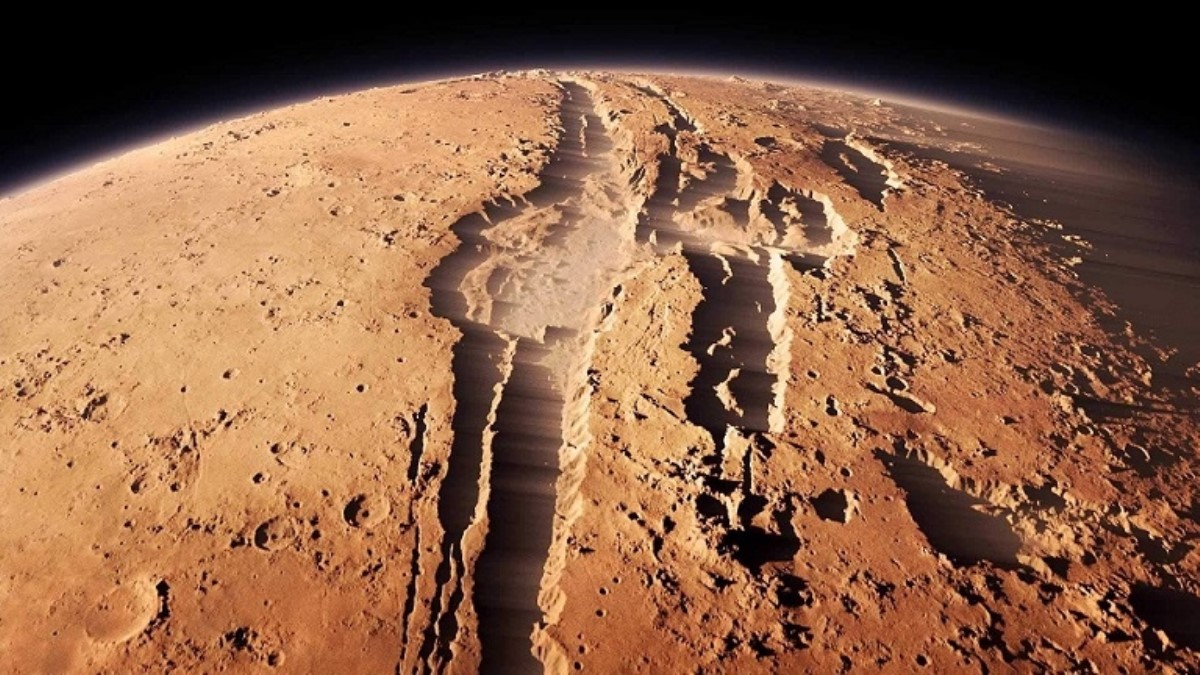 Появилось признание бывшего сотрудника NASA о жизни на Марсе