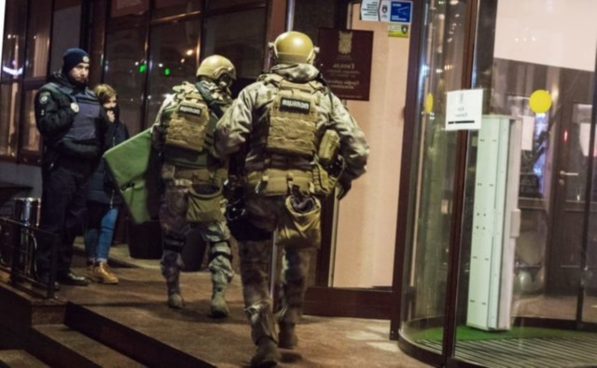 Иностранец взял нож и пошел в одесскую полицию: подробности ЧП
