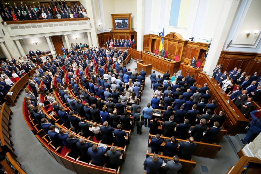 У кума Путина больше, чем у Порошенко: депутатам новой Рады дали зарплату