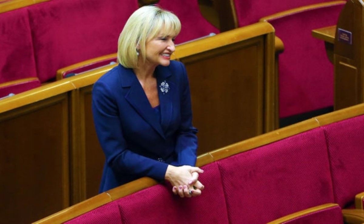 Ирина Луценко досрочно сложила полномочия нардепа