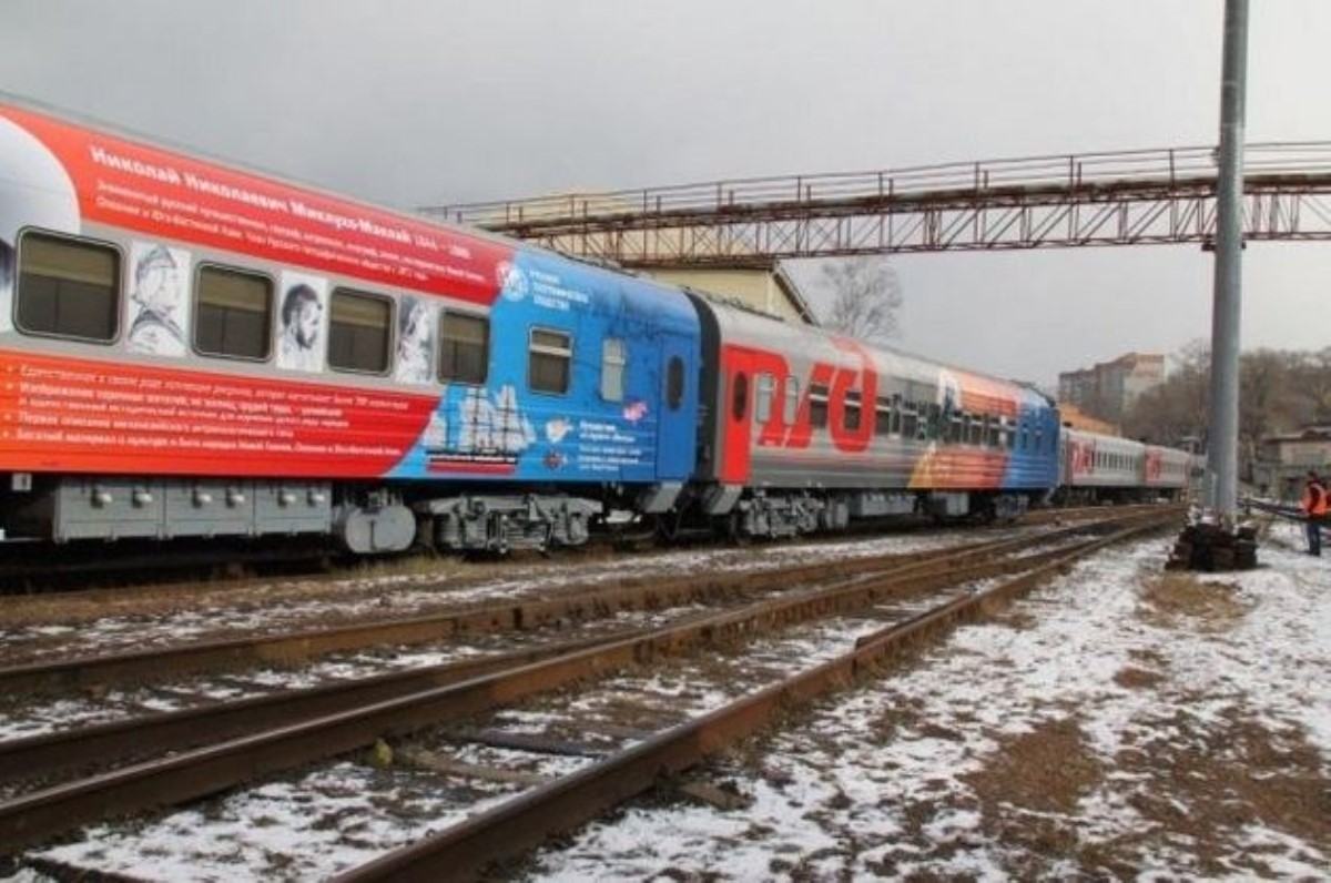 В сеть слили фото российских поездов на Крым