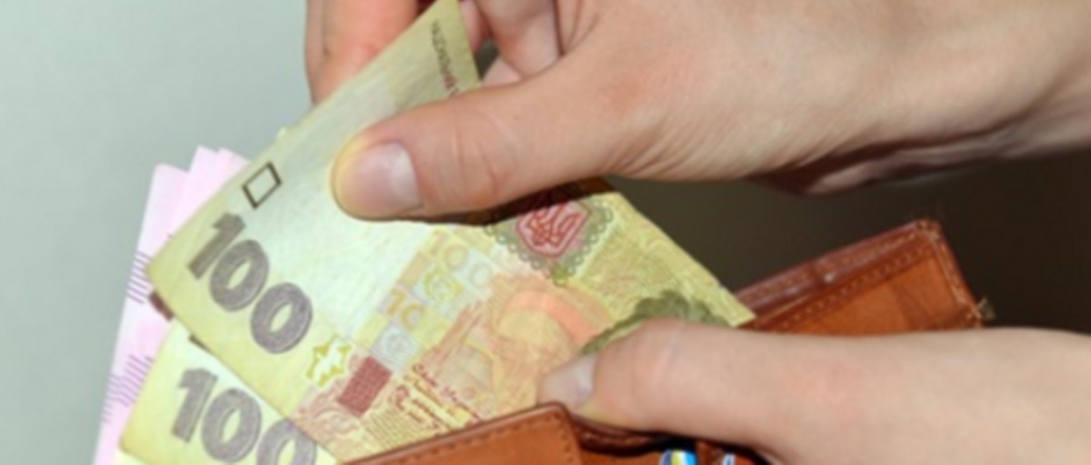 Украинцам возобновят выплаты больничных