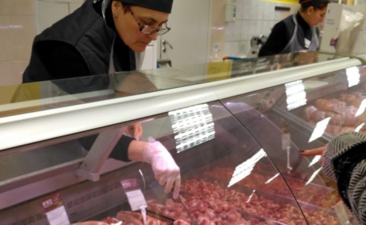 Как в Украине подорожало мясо: цифры