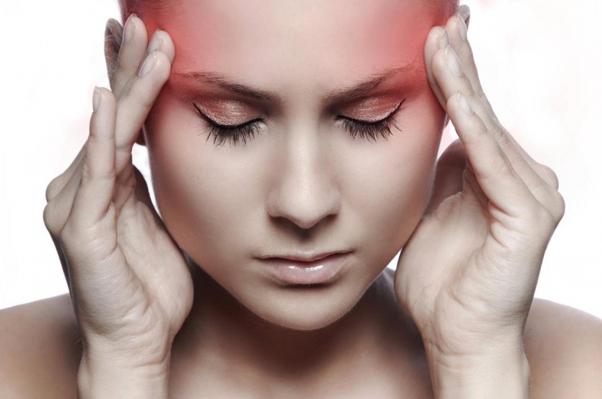 Названы 4 действенных приема против головной боли