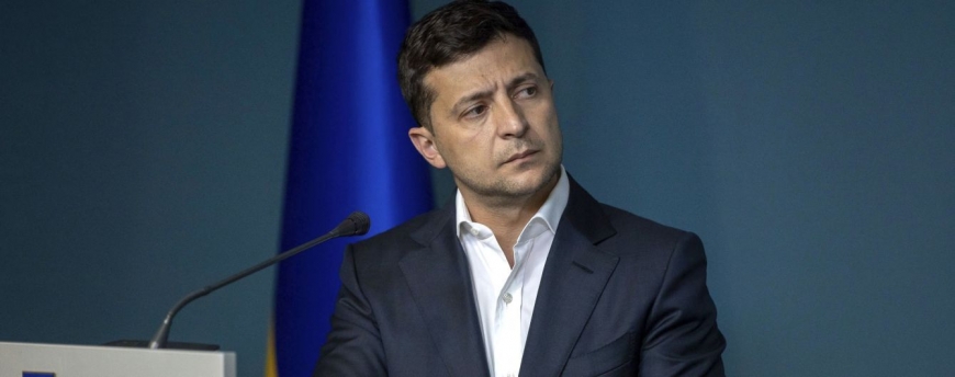Зеленский потребовал срочно собрать Кабмин