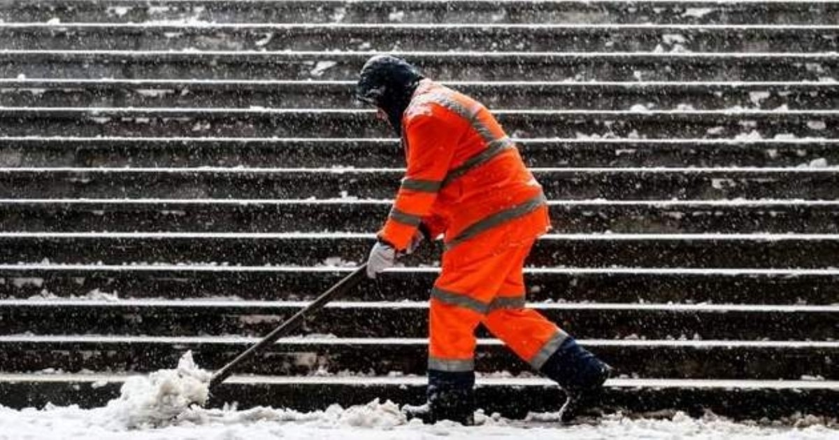 Дожди со снегом: синоптики рассказали о погоде в Украине