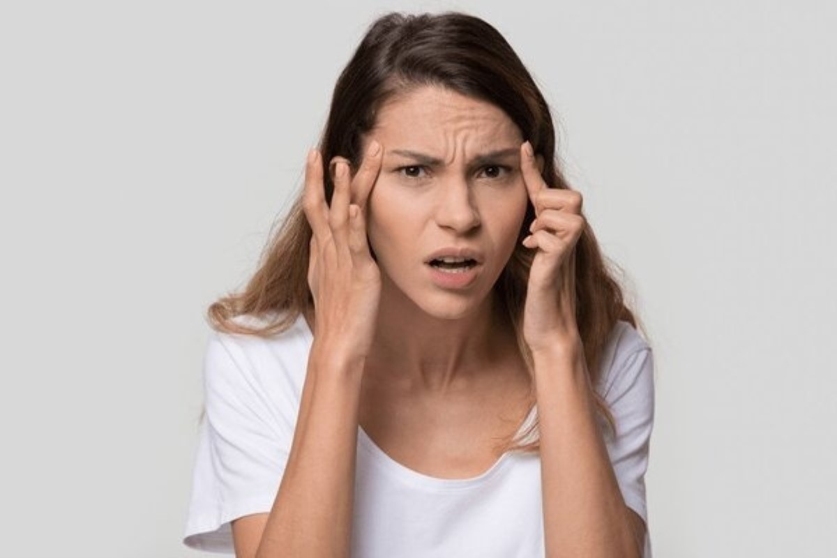 Названы причины спонтанной головной боли