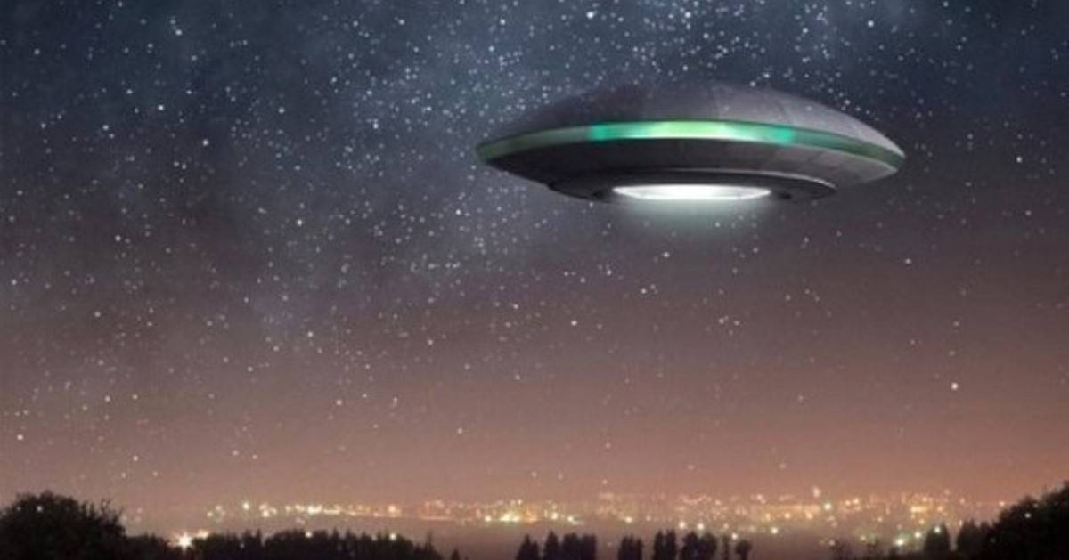Очевидцы засняли приземление НЛО: реальные кадры