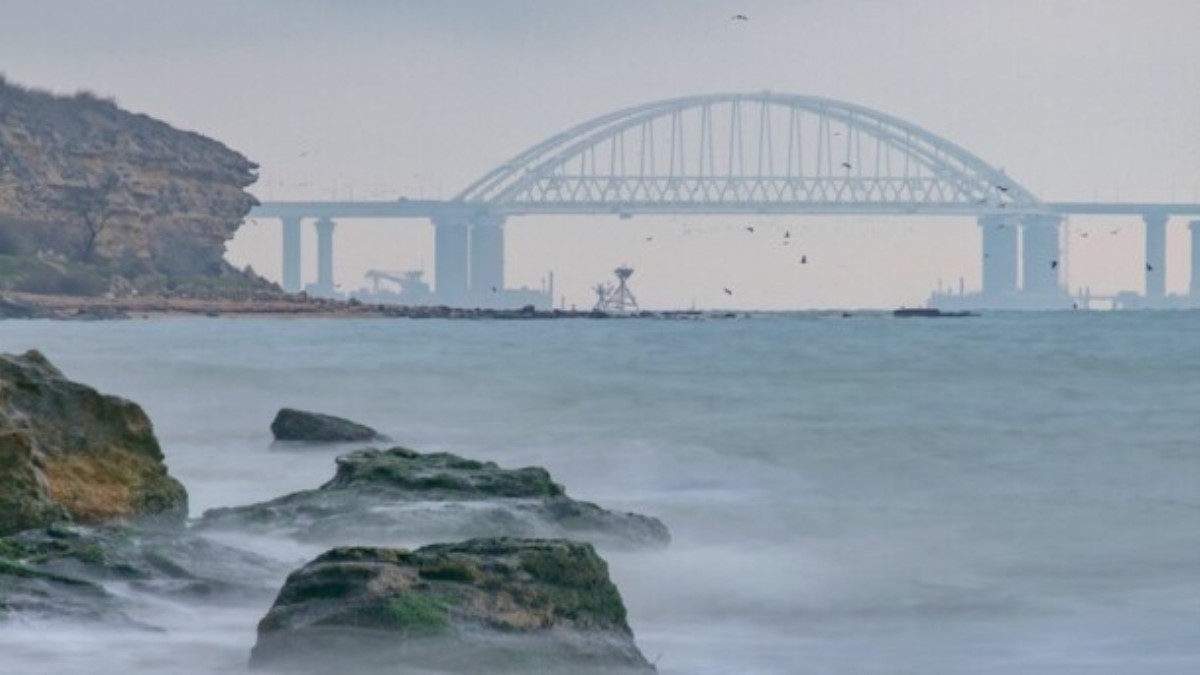 Россия завершила строительство ж/д-ветки через Крымский мост