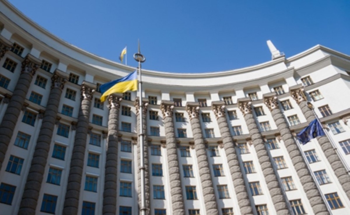 Кабмин оставил украинцев без денег