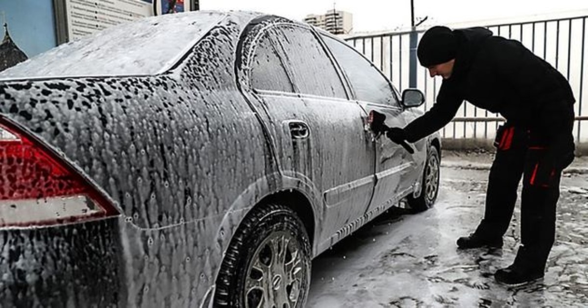 Нужно ли мыть машину зимой: ответ опытного автомаляра
