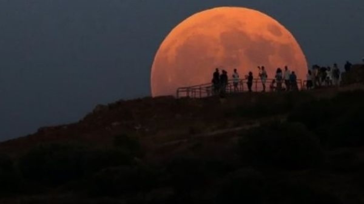 Астрологи встревожены: Землю в 2020 году накроет "вечная ночь"