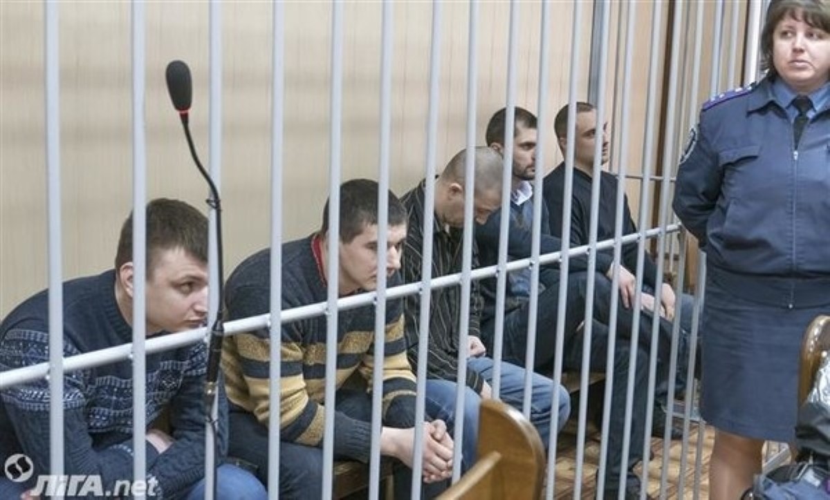 Экс-беркутовцев вывезли из Лукьяновского СИЗО: куда дальше