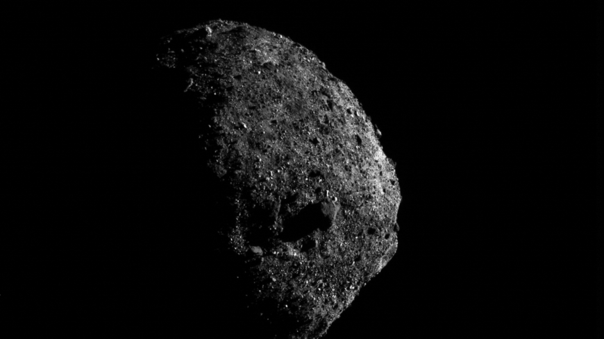 Возле астероида Бенну засекли целый рой НЛО