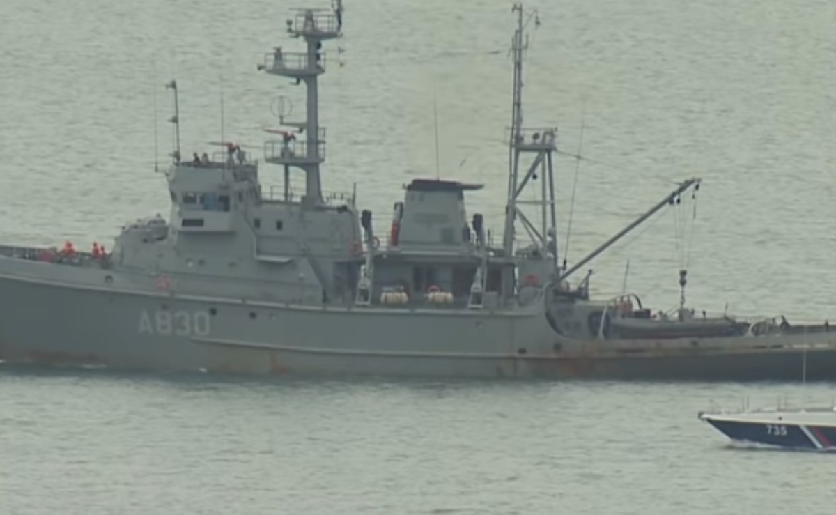 Военные отогнали корабль ФСБ РФ от берегов Украины