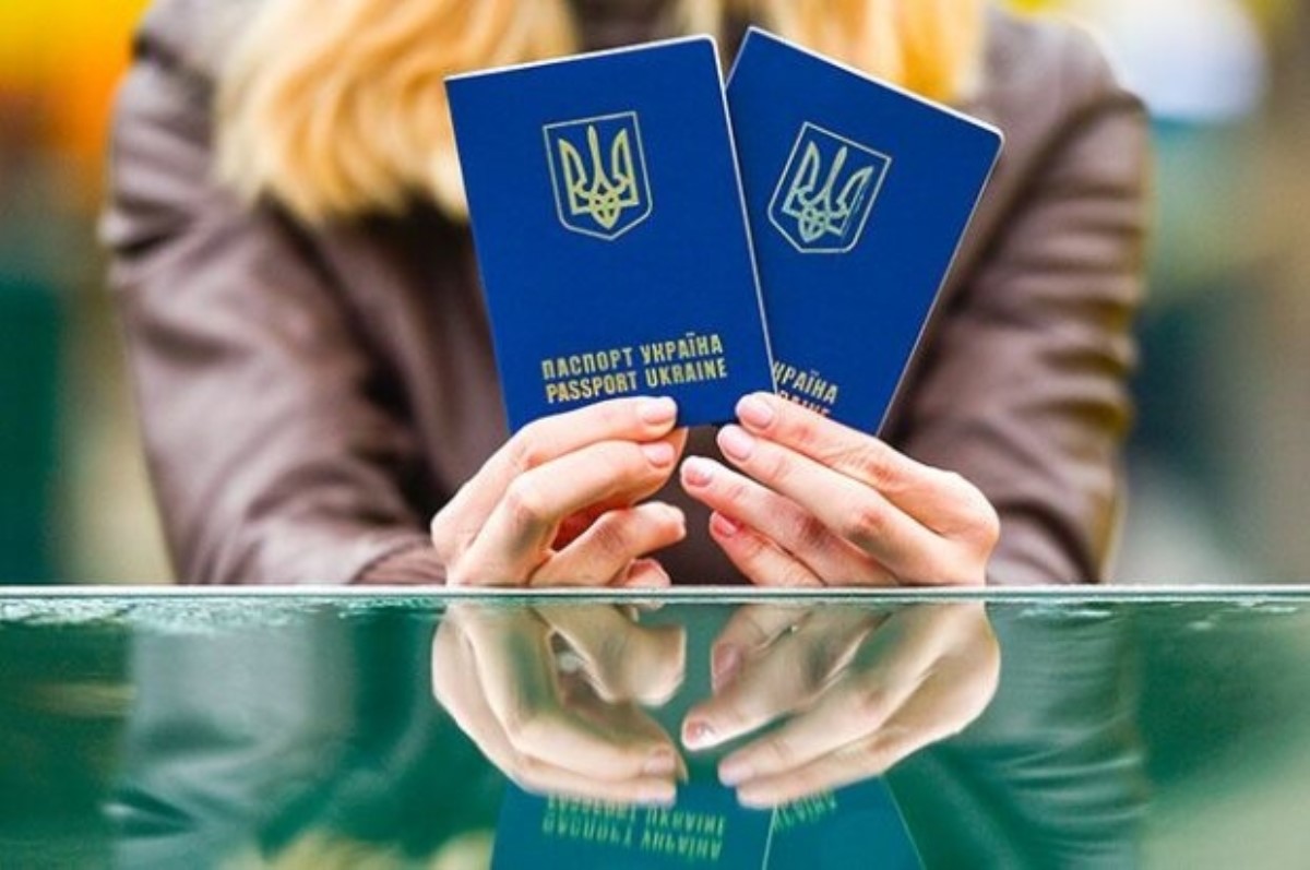 Украинцам усложнят поездки в ЕС