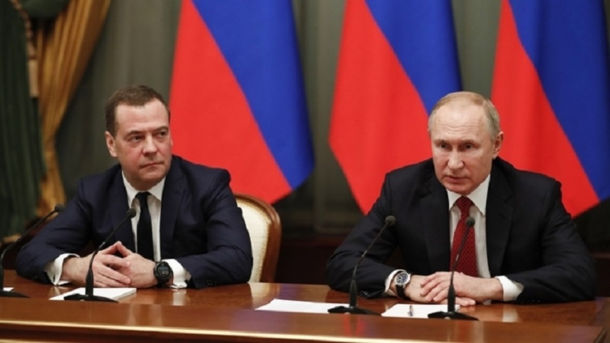 Стала известна причина ссоры Путина и Медведева