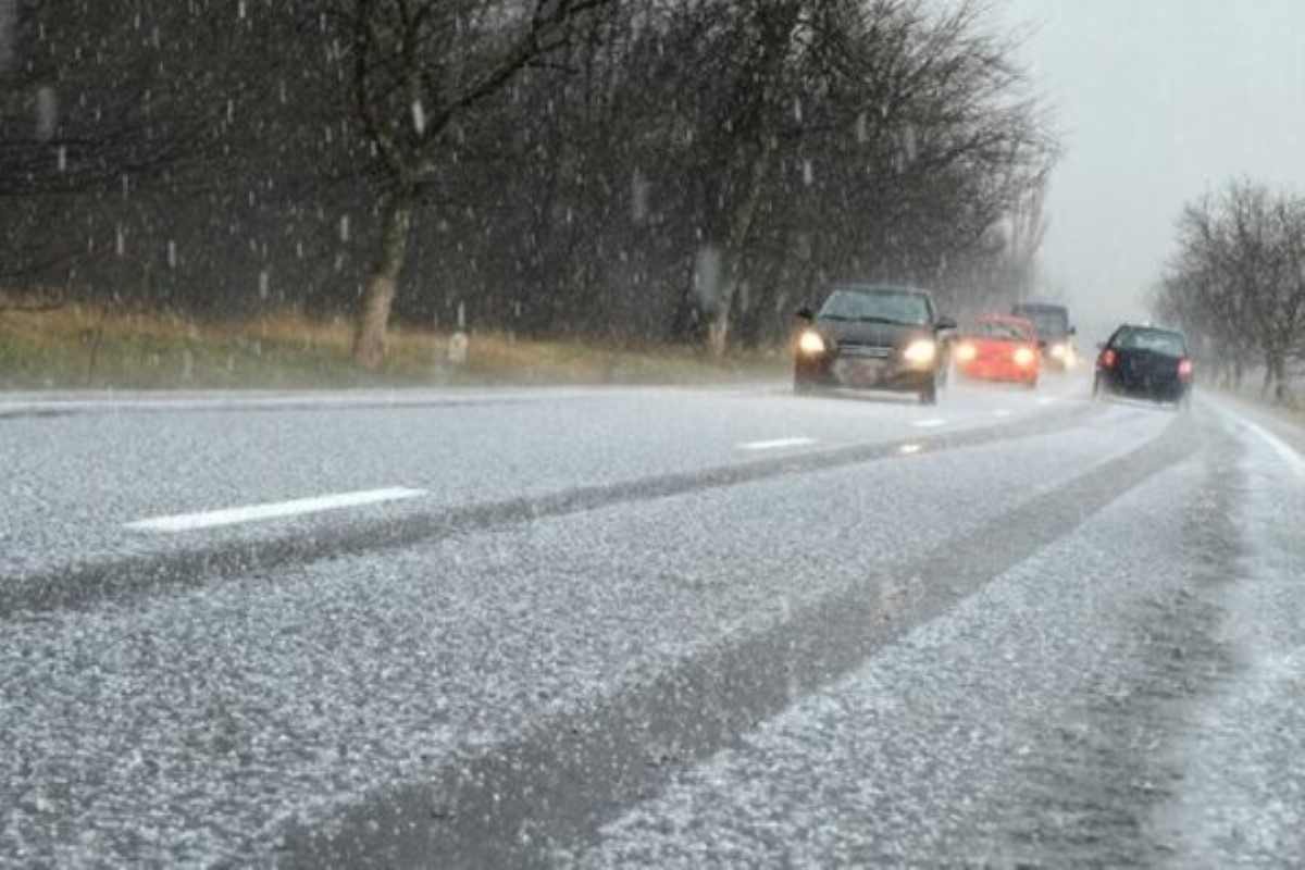 Резкое ухудшение погоды: водителей предупредили об опасности