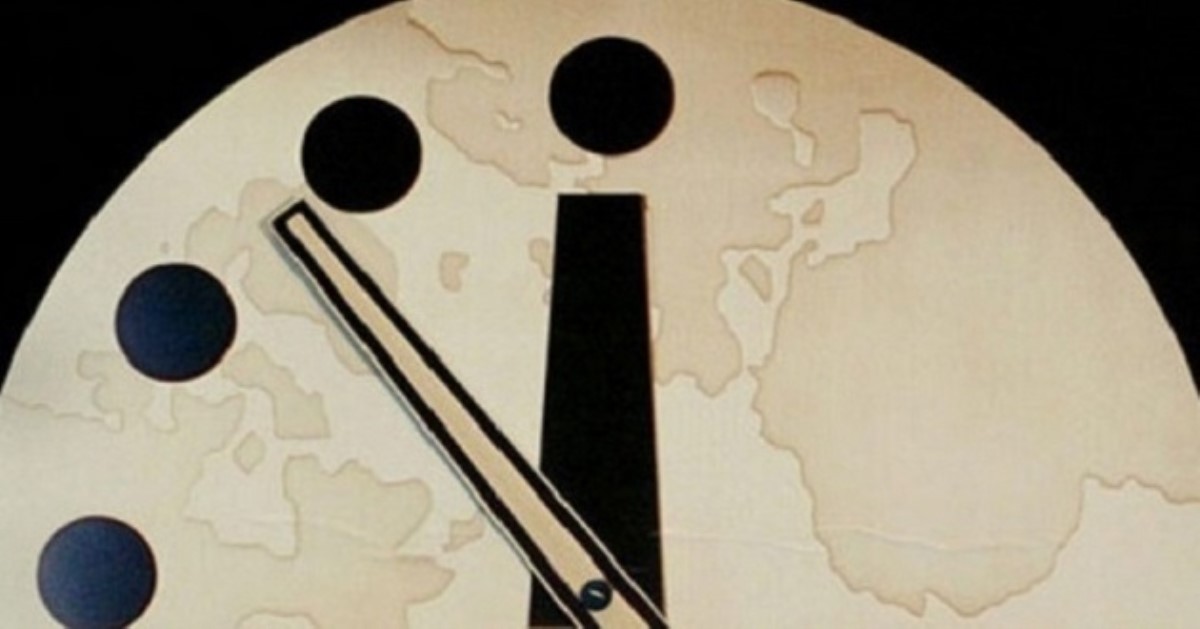 100 секунд для человечества: стрелки часов Судного дня замерли на страшной отметке