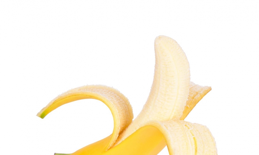 Почти все люди едят бананы неправильно: вот как надо