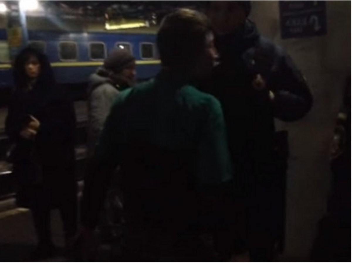 Подростки отличились дебошем в поезде «Киев – Кривой Рог»