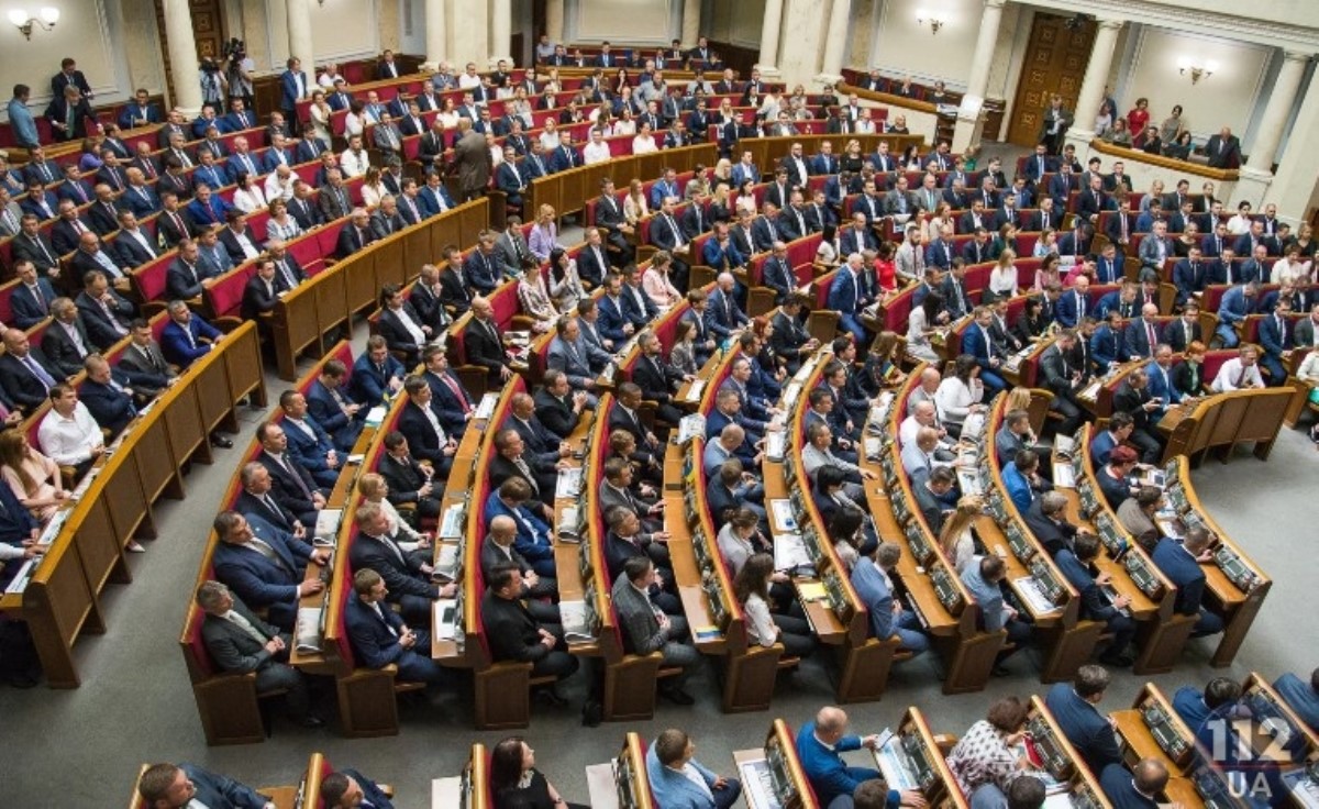 Украинцев смутил странный наряд депутата в Раде